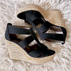 NIB Moda Spana platform wedge heels